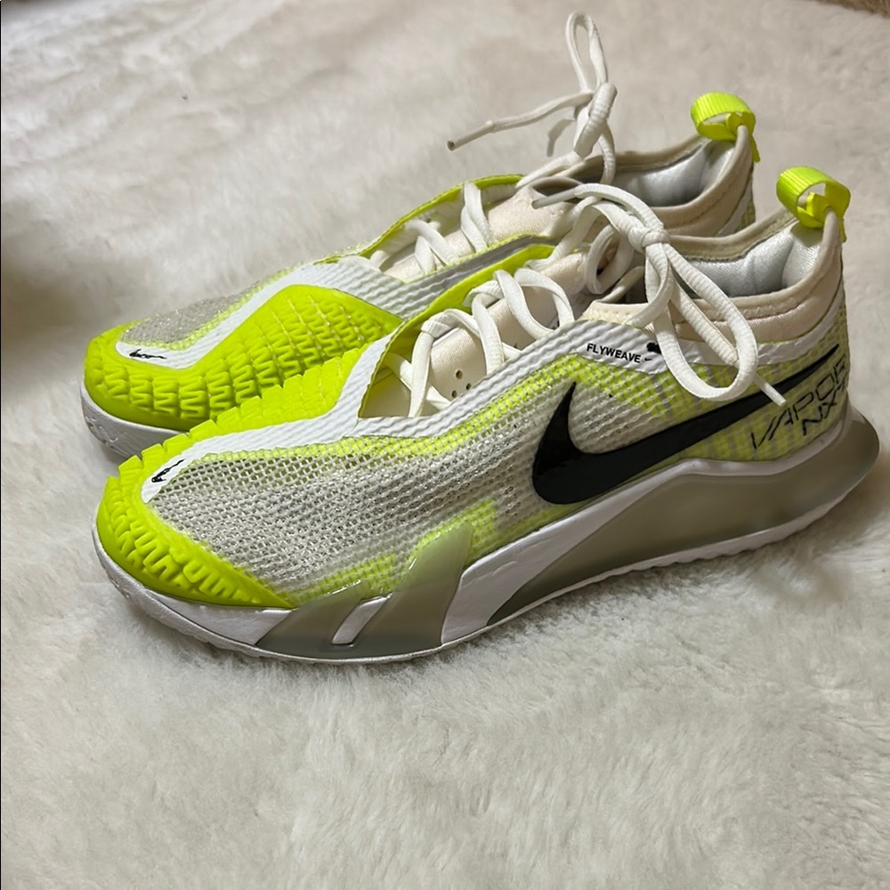 Nike Vapor NXT Yellow and White Tennis Court Shoes